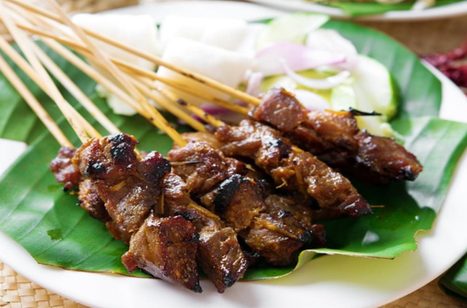 Madli's satay skewers with peanut gravy